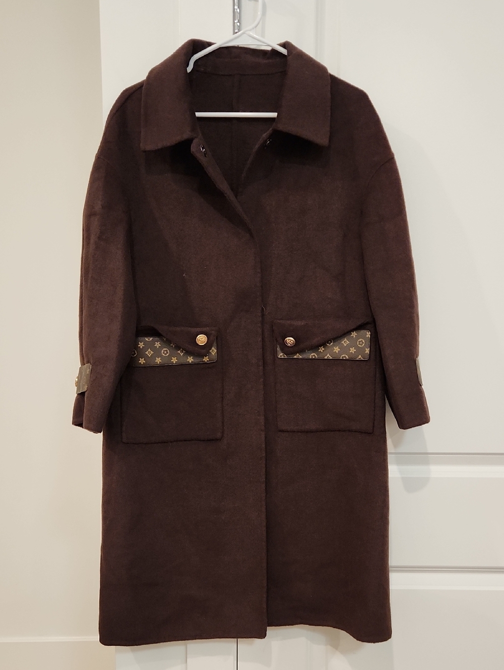 NWOT Doubel Faced Wool Blend Long Coat with Logo-Trim Pockets